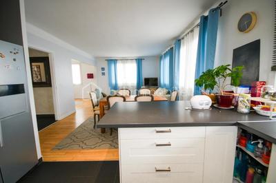 Maison - 150 m² - 8 pièces