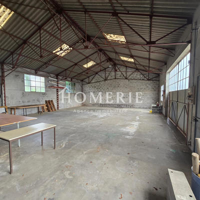 Local d'activités - 150 m²