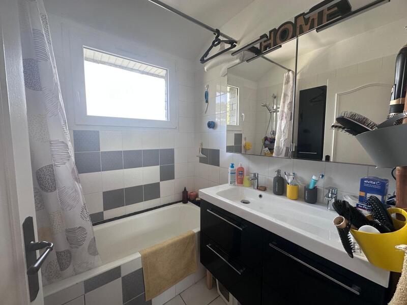 Maison - 143 m² - 6 pièces