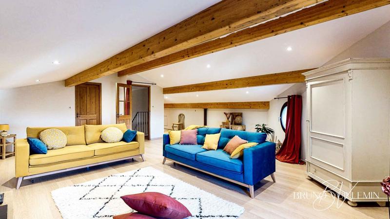 Demeure - 403 m² - 10 pièces