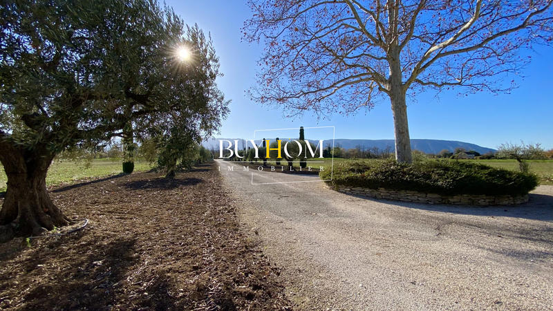 Maison - 304 m² - 8 pièces