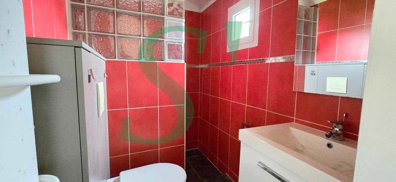 Maison - 268 m² - 10 pièces