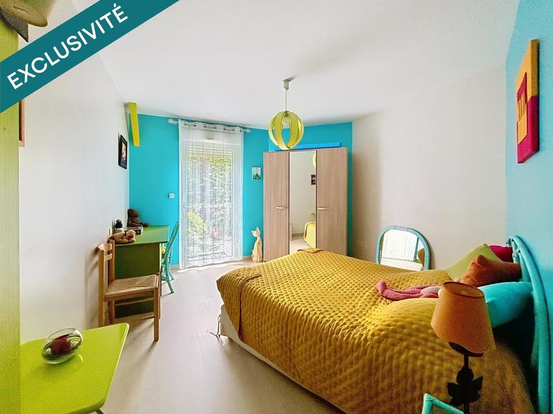 Maison - 220 m² - 8 pièces