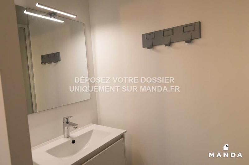 Chambre - 11 m² - 5 pièces