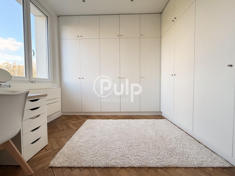 Maison - 300 m² - 10 pièces