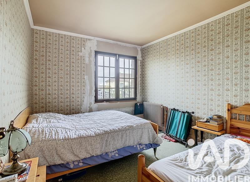 Maison - 258 m² - 10 pièces