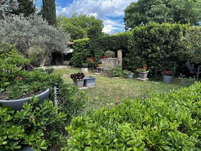 Villa - 160 m² - 9 pièces