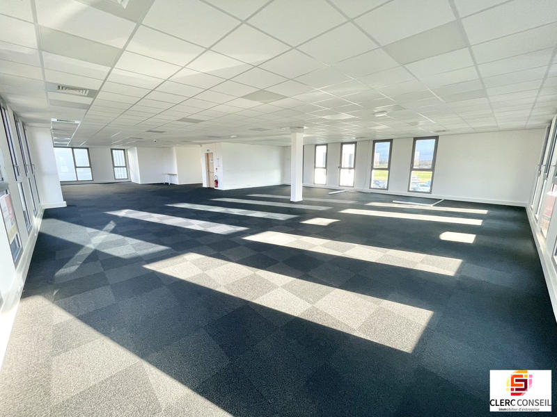 Bureau - 282 m²