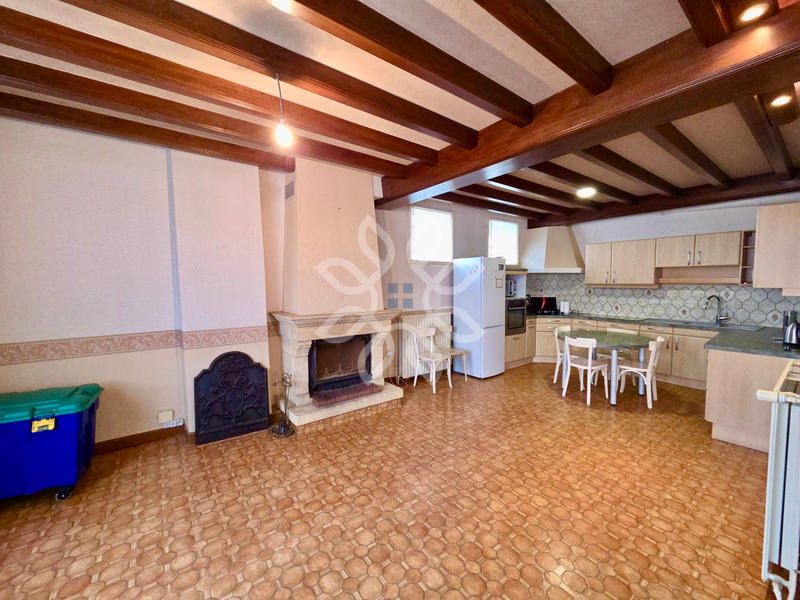 Maison - 160 m² - 9 pièces