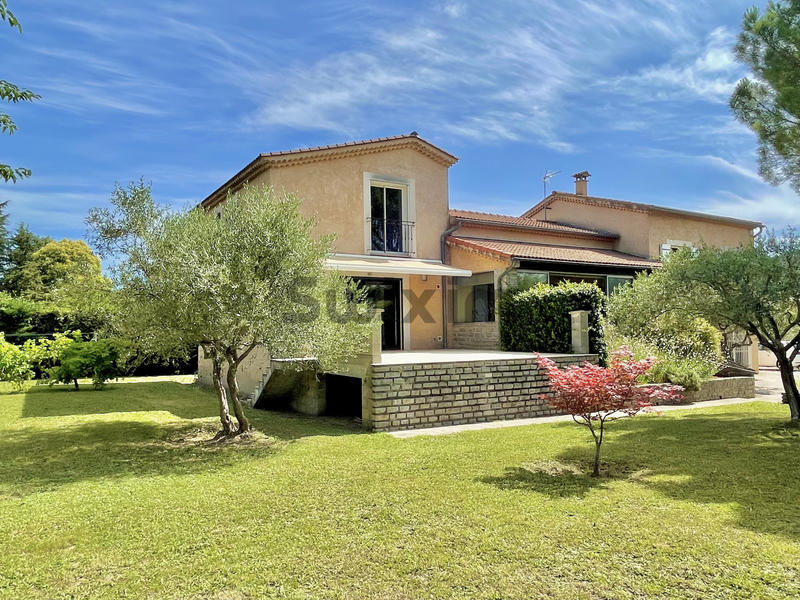 Villa - 186 m² - 7 pièces