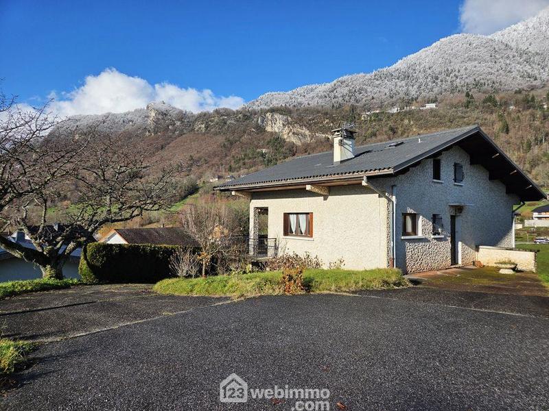 Maison - 125 m² - 5 pièces