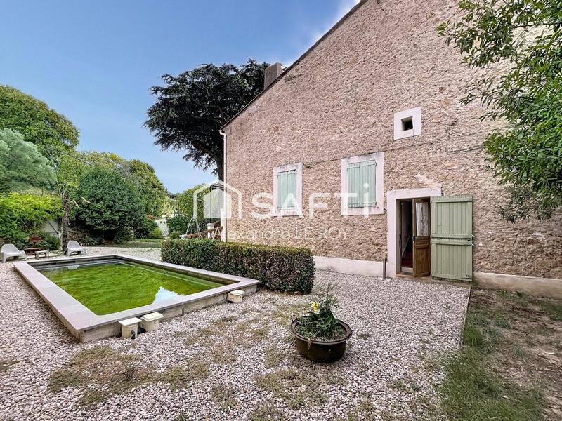 Maison - 200 m² - 10 pièces