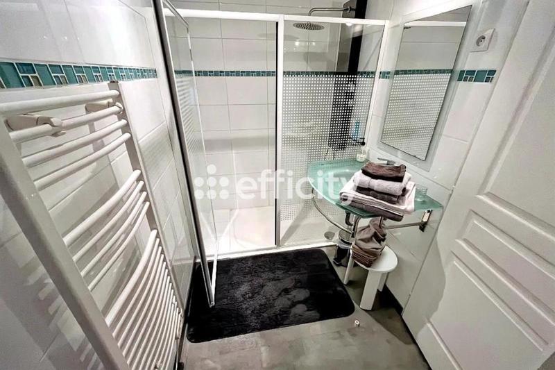 Maison - 162 m² - 7 pièces