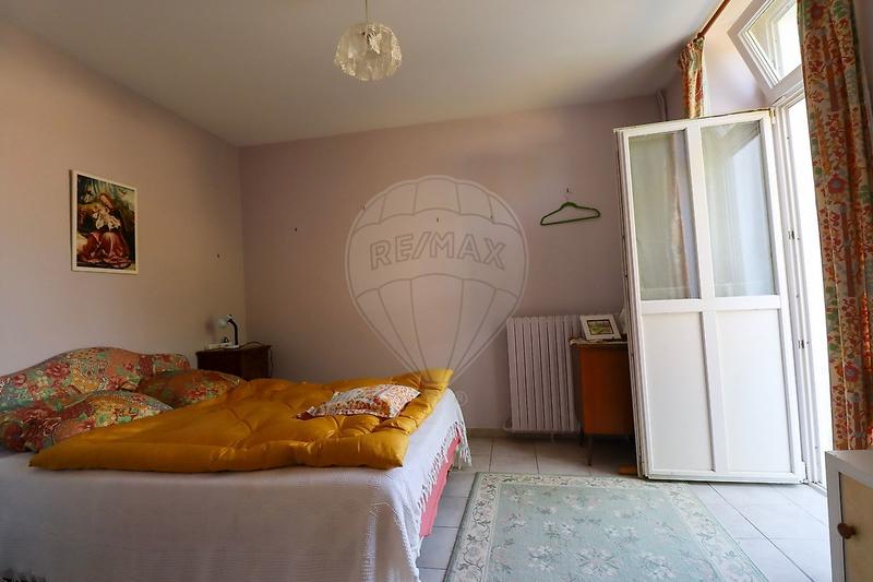 Propriété - 161 m² - 7 pièces