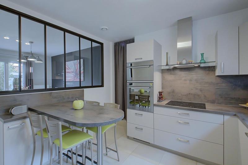 Maison - 92 m² - 4 pièces