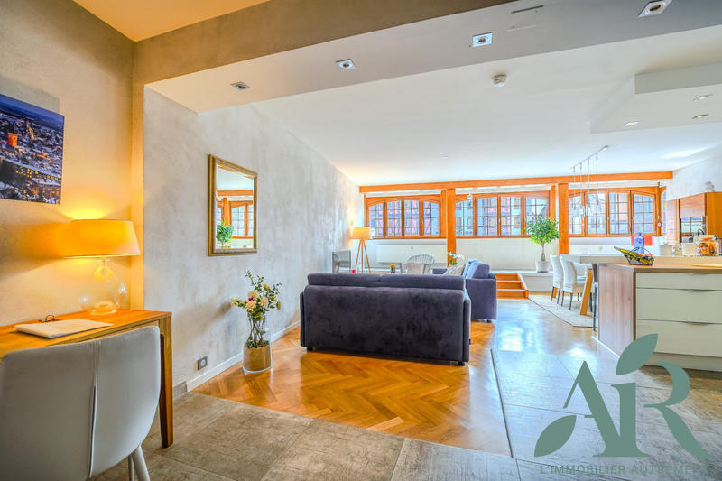 Appartement - 101 m² - 4 pièces