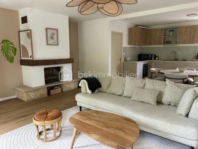 Maison - 95 m² - 5 pièces