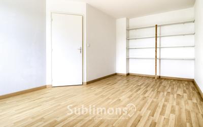 Maison - 137 m² - 8 pièces