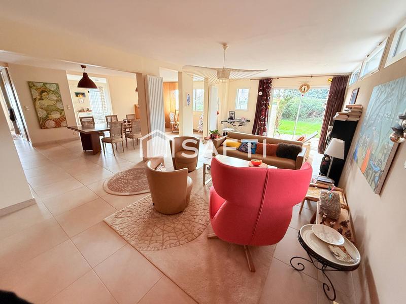 Maison - 364 m² - 12 pièces