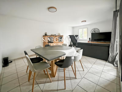 Appartement - 90 m² - 5 pièces