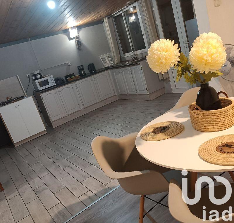 Maison - 260 m² - 9 pièces