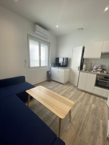 Studio - 14 m² - 1 pièce