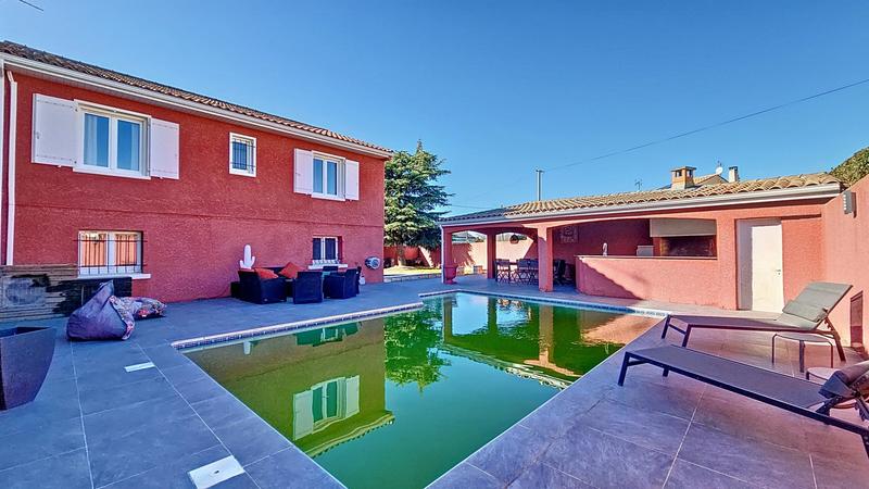 Maison - 101 m² - 5 pièces