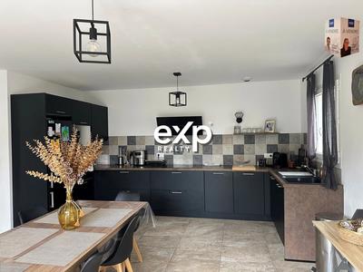 Maison - 81 m² - 4 pièces