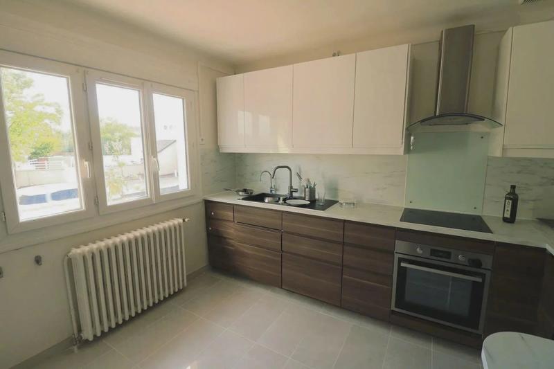 Maison - 94 m² - 4 pièces