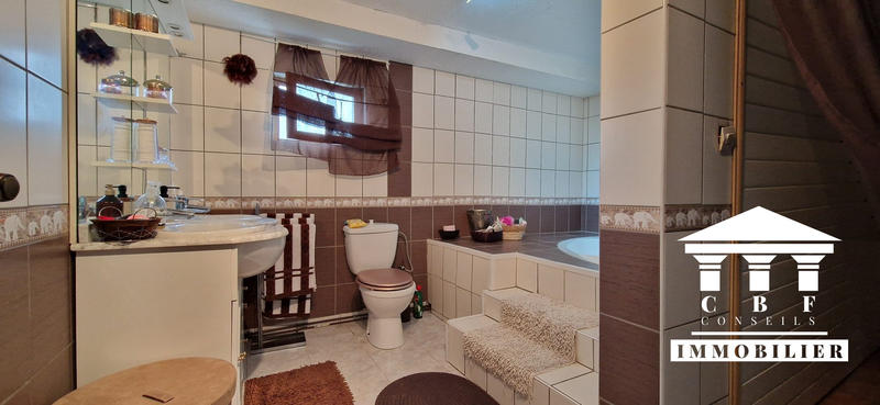 Maison - 289 m² - 11 pièces