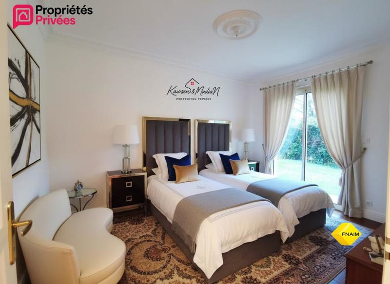 Villa - 192 m² - 4 pièces