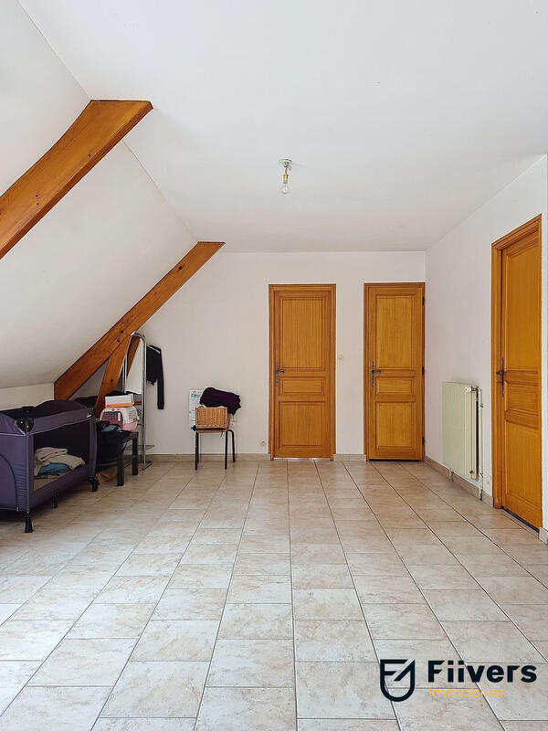 Maison - 166 m² - 7 pièces