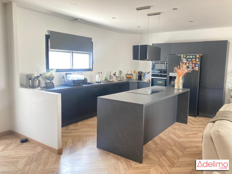 Maison - 150 m² - 5 pièces