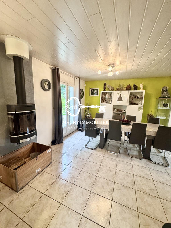 Maison traditionnelle - 100 m² - 4 pièces