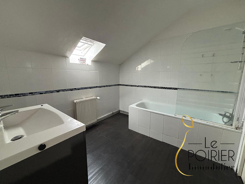 Maison - 104 m² - 6 pièces