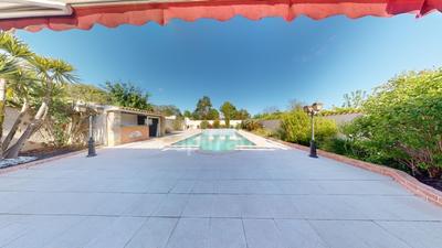 Maison - 179 m² - 7 pièces