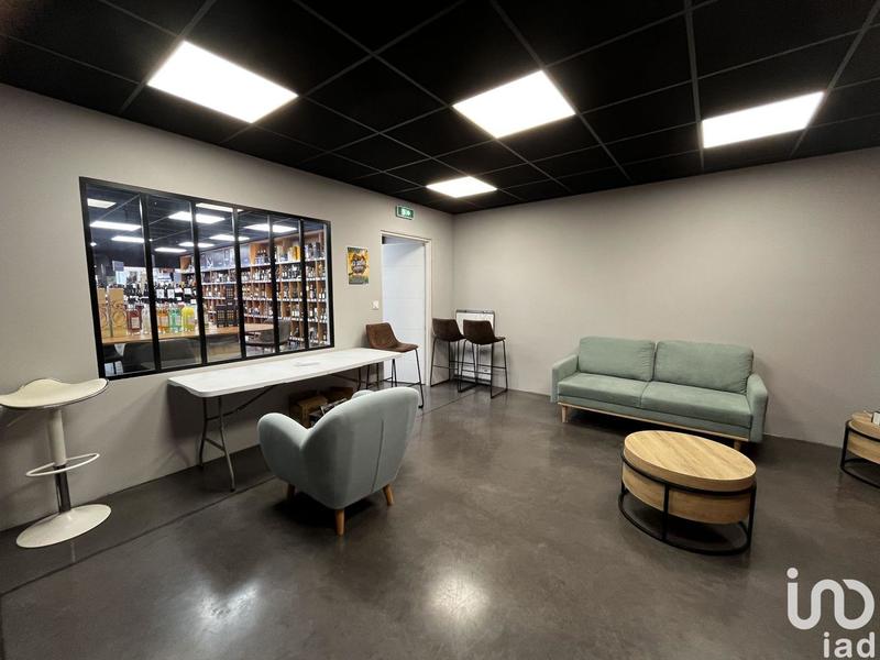 Local commercial - 214 m²