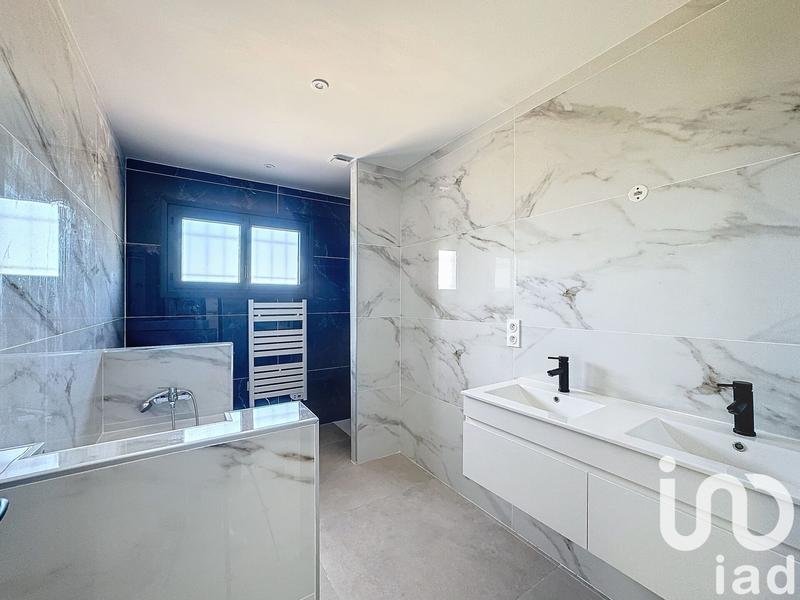 Maison - 193 m² - 7 pièces