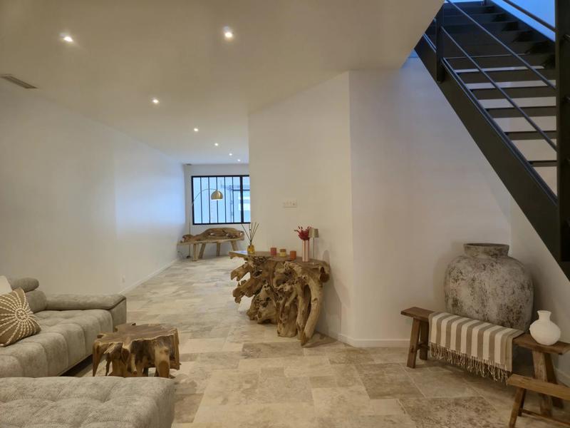 Maison - 185 m² - 4 pièces