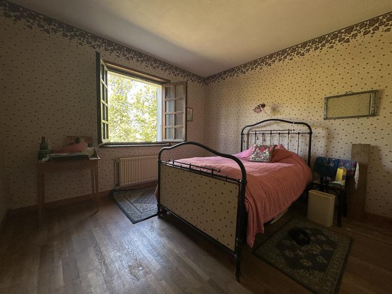 Maison - 177 m² - 8 pièces