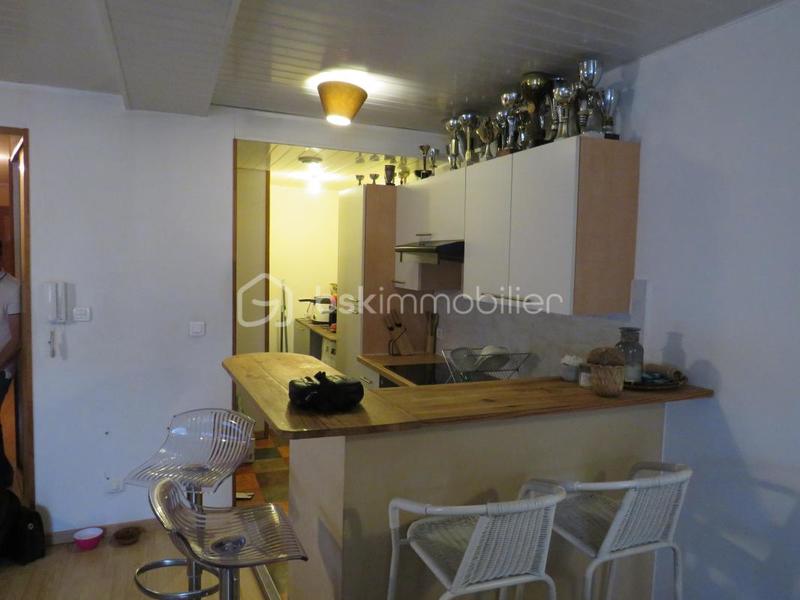 Maison - 200 m² - 6 pièces