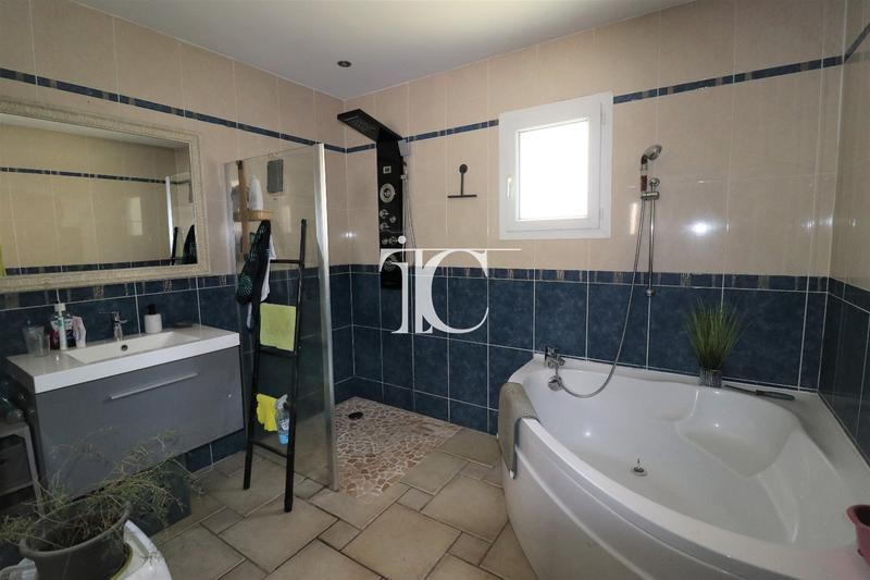 Maison - 112 m² - 4 pièces