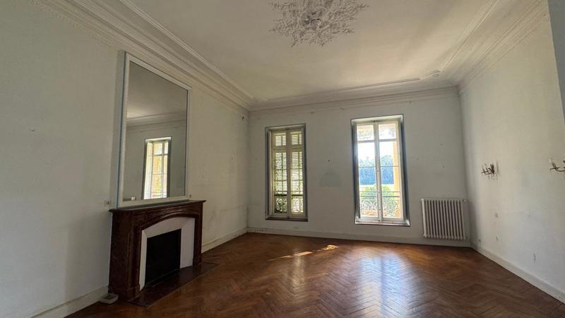 Château - 510 m² - 10 pièces