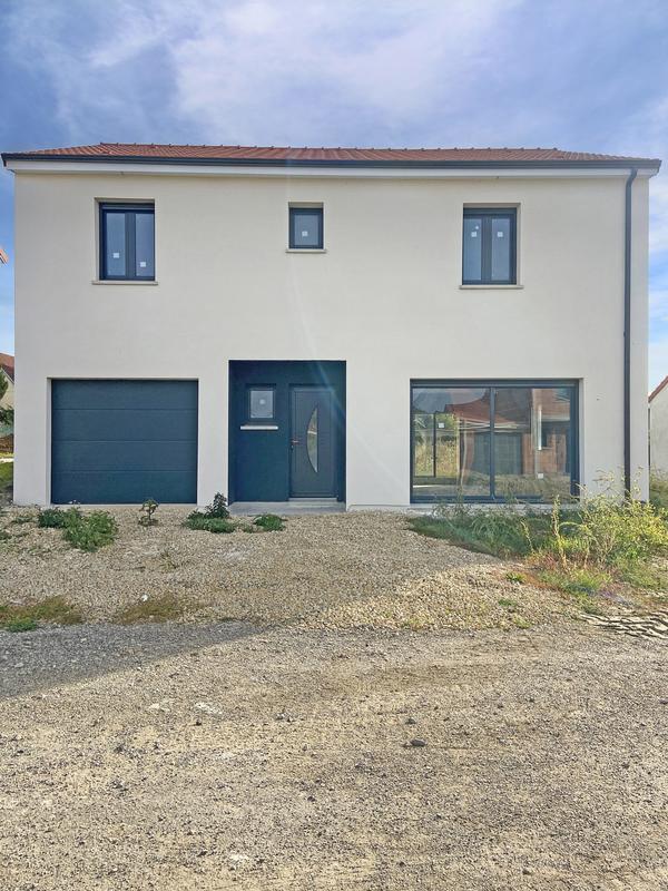 Maison - 143 m² - 6 pièces