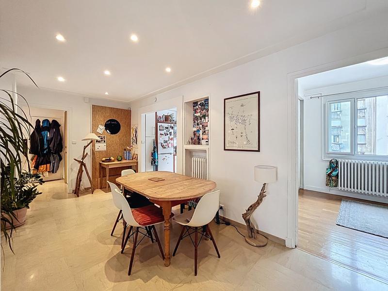 Appartement - 102 m² - 5 pièces