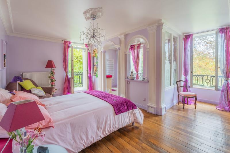 Demeure - 654 m² - 29 pièces