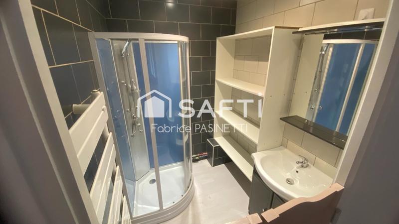 Maison - 180 m² - 5 pièces