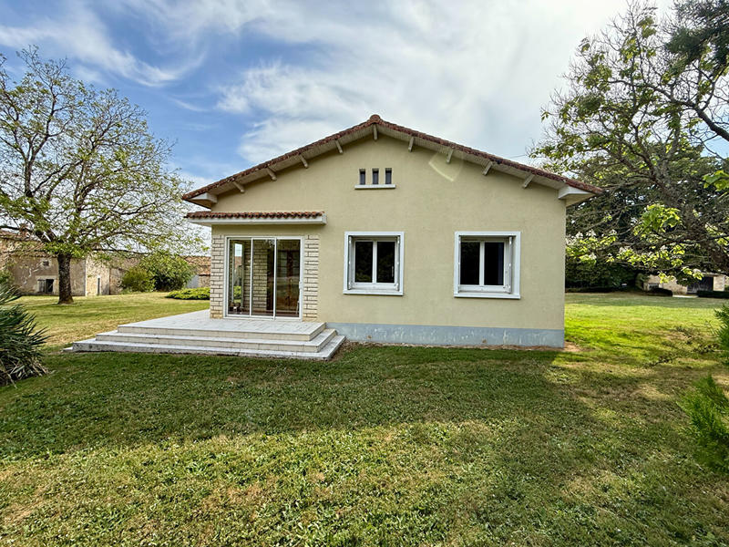 Maison - 98 m² - 5 pièces