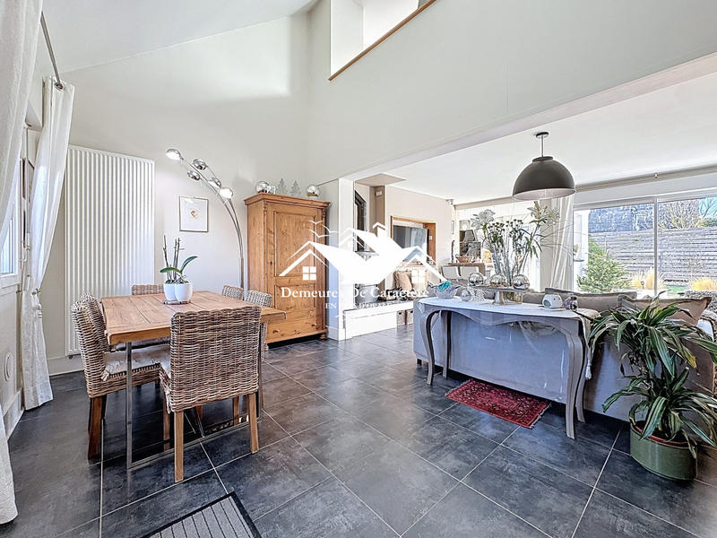 Maison - 99 m² - 4 pièces