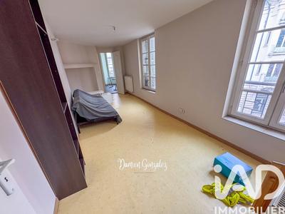 Appartement - 76 m² - 5 pièces